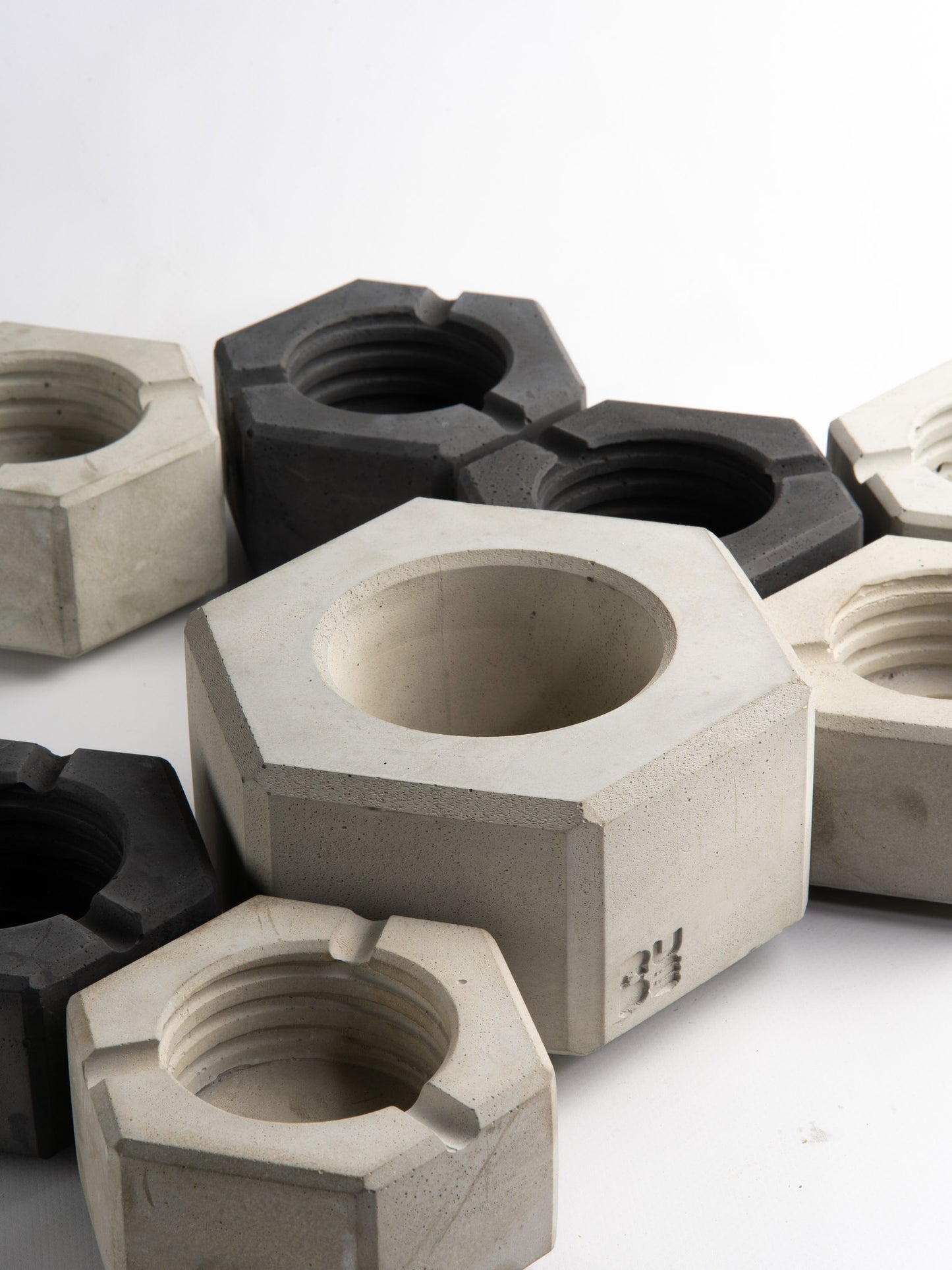 M80 nut vase