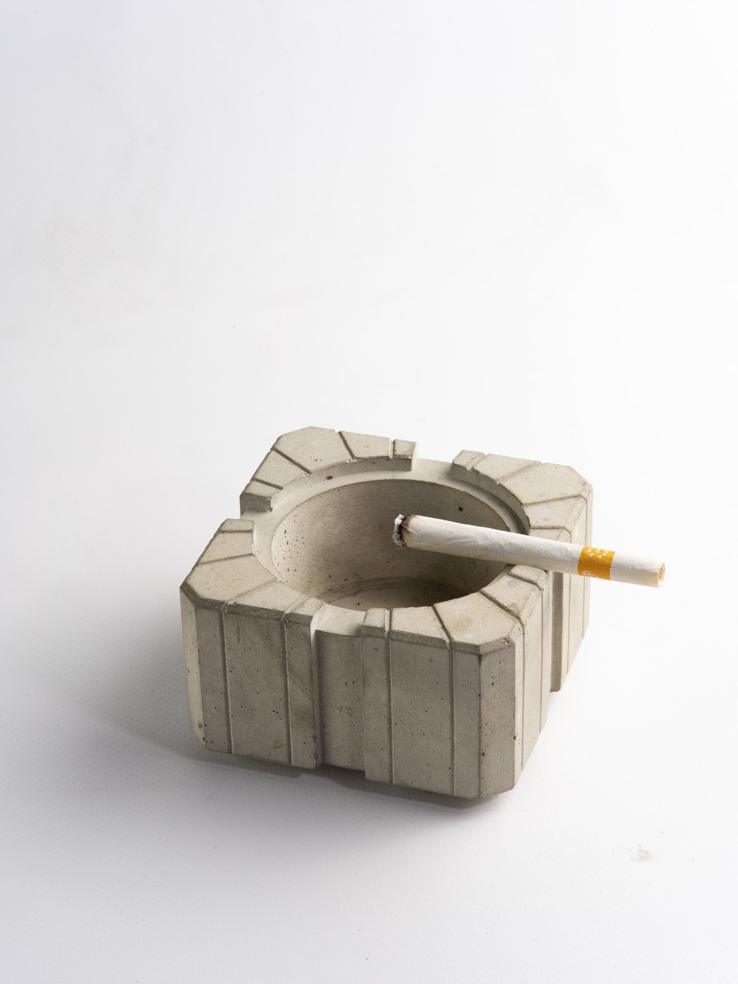 Kahn - Brutalist Tray